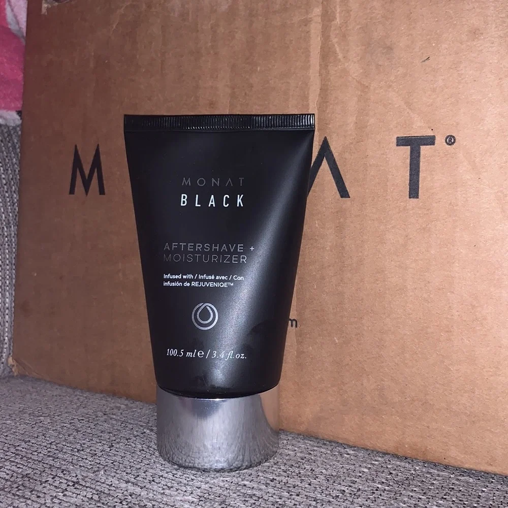 NEW SEALED Monat Black Aftershave & Moisturizer